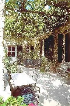 Le Mas De Peint - Hotel Et Restaurant Arles