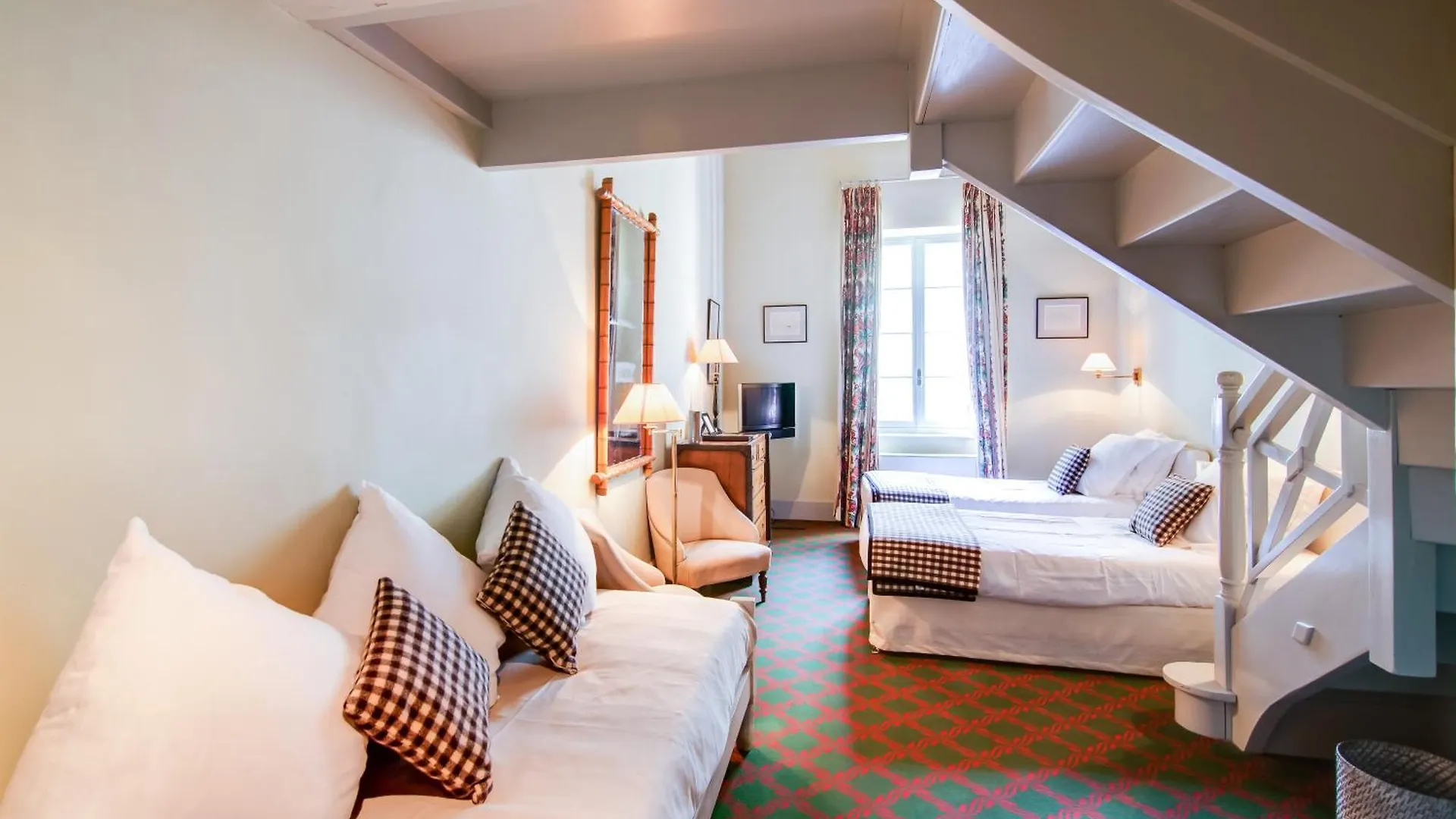 Le Mas De Peint - Hotel Et Restaurant Arles
