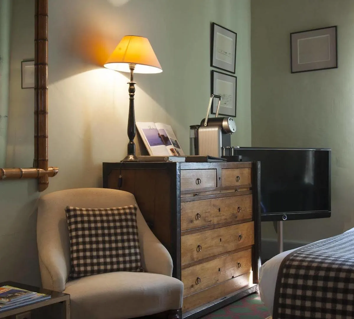 Le Mas De Peint - Hotel Et Restaurant Arles