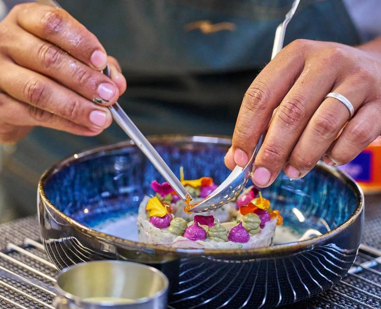 Le Mas De Peint - Hotel Et Restaurant Arles Francia