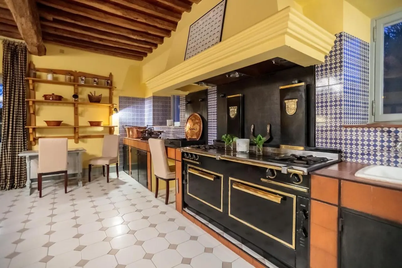 Le Mas De Peint - Hotel Et Restaurant Arles